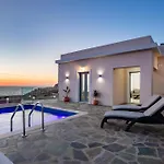 Sunset Dream Villa *